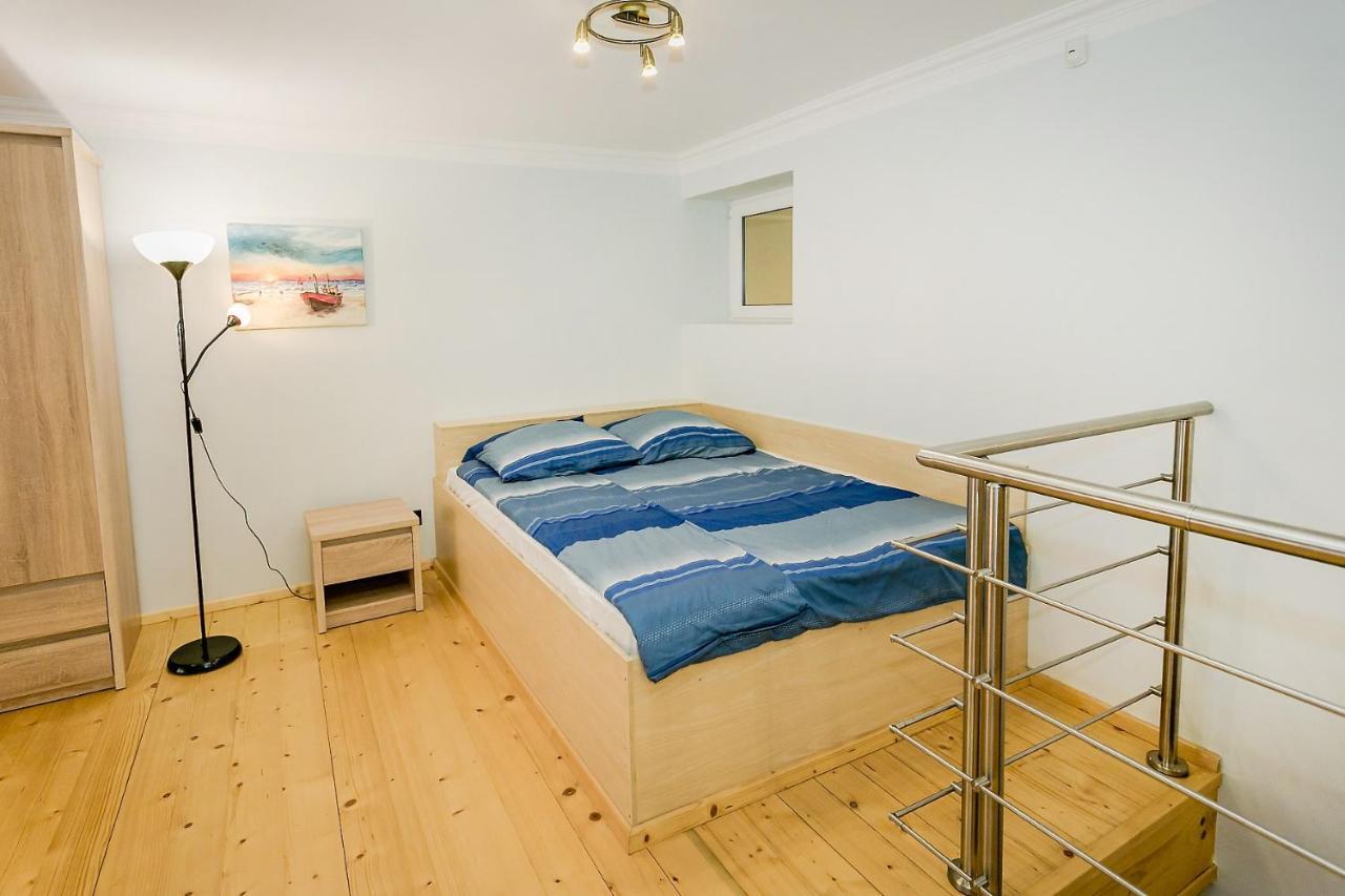 Apartament Stalowa Apartment Сталова Вола Екстериор снимка